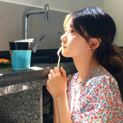 被指控的女人