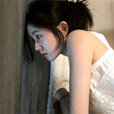 女孩不微笑